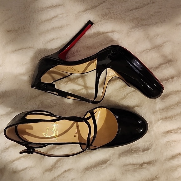 Christian Louboutin heels - Picture 3 of 13